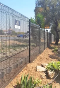 Better View Fencing With Spikes